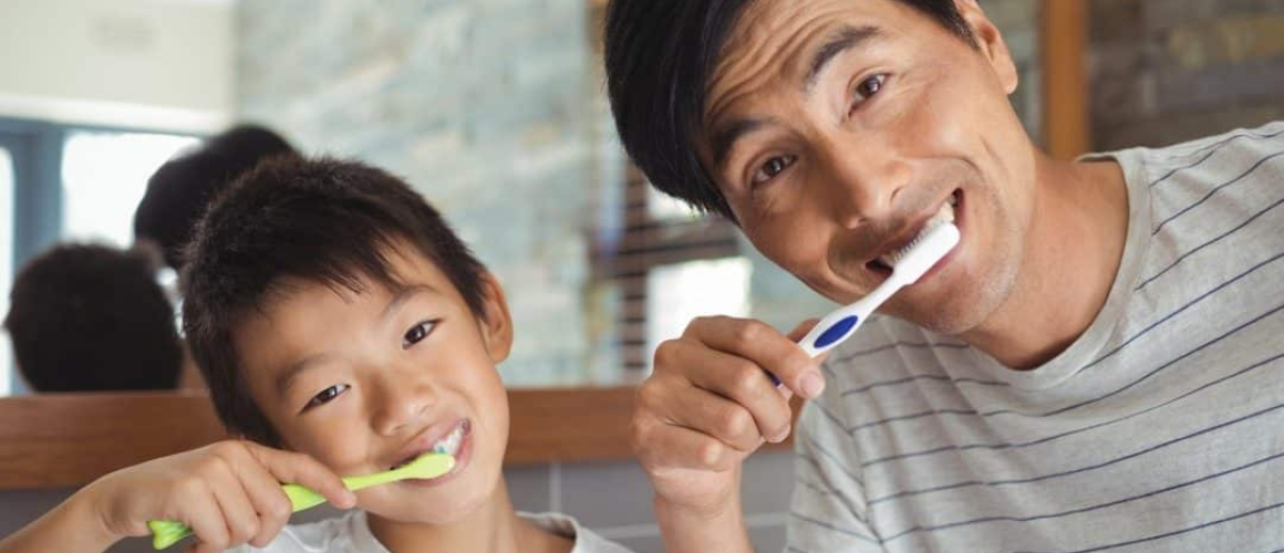 Teach-Your-Child-Proper-Teeth-Brushing